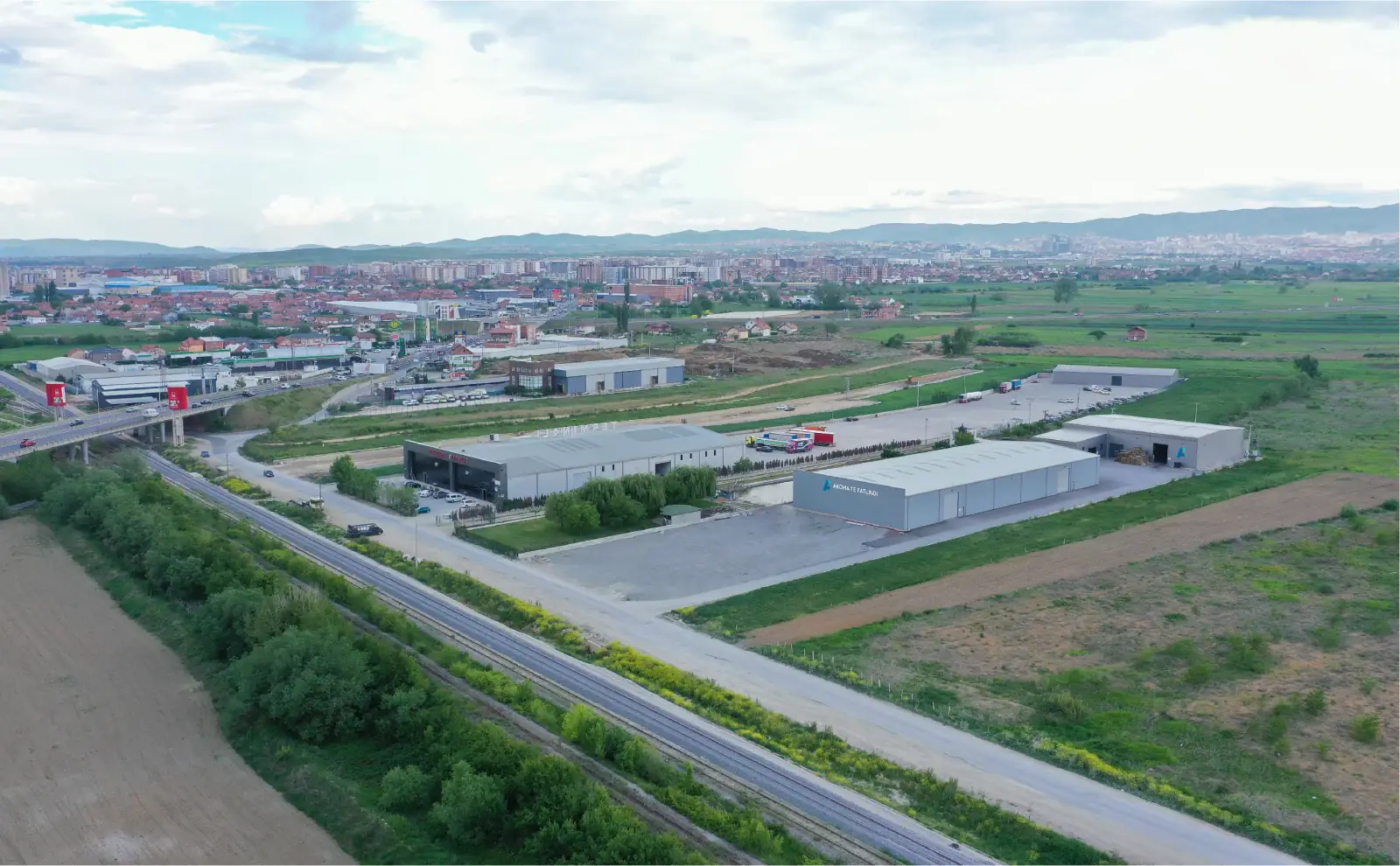 Pamje nga lart e zonës ku ndodhet depoja
